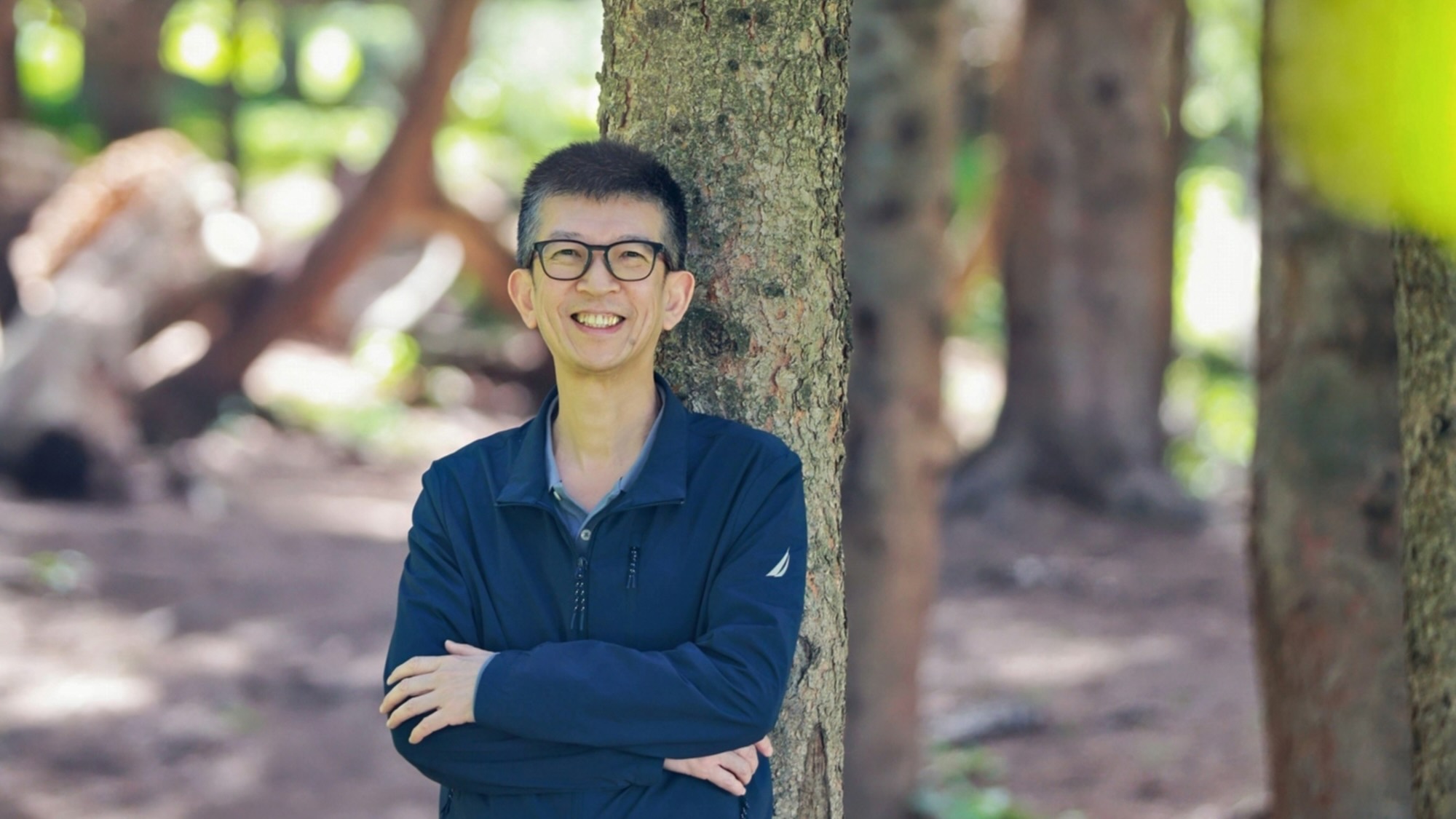 A portrait photo of Haizhou Li 