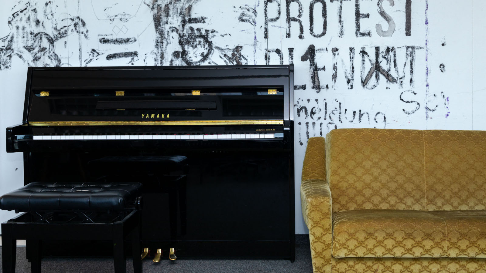 Yamaha Piano